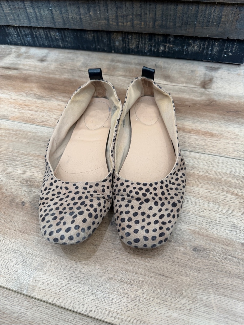 Universal thread leopard flat